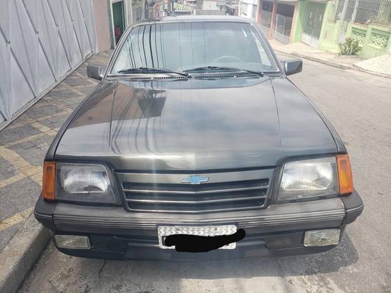 CHEVROLET MONZA 2.0 CLASSIC SE 8V GASOLINA 4P AUTOMÁTICO